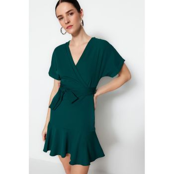 Rochie cu decolteu cache-coeur si cordon in talie