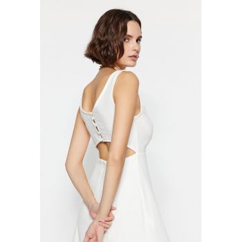 Rochie evazata cu slituri frontale