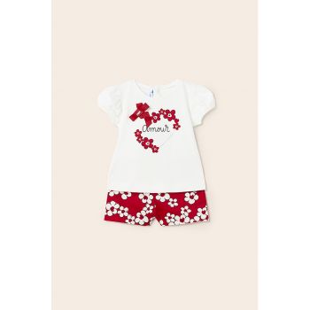 Set de pantaloni scurti si tricou cu imprimeu floral la reducere