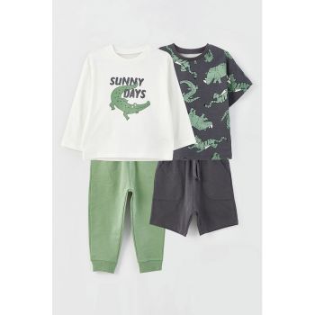 Set de imbracaminte din bumbac cu imprimeu - 4 piese