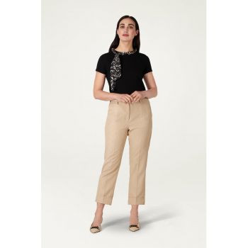 Tricou cu detaliu cu esarfa
