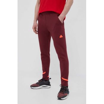 adidas pantaloni de trening culoarea bordo, cu imprimeu