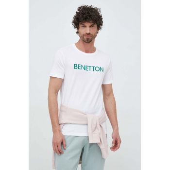 United Colors of Benetton tricou din bumbac culoarea alb, cu imprimeu