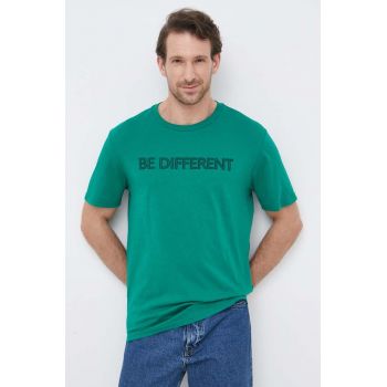 United Colors of Benetton tricou din bumbac culoarea verde, cu imprimeu de firma original