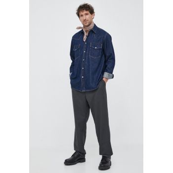 BOSS camasa jeans BOSS ORANGE barbati, culoarea albastru marin, cu guler clasic, regular de firma originala