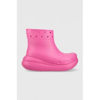 Crocs cizme Classic Crush Rain Boot femei, culoarea roz, 207946 207946.6UB-6UB ieftine