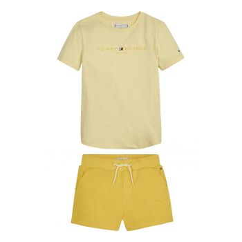 Set de tricou si pantaloni scurti - 2 piese