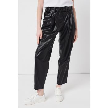 Pantaloni crop din piele ecologica