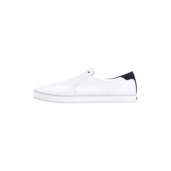 Pantofi slip-on de panza cu logo discret