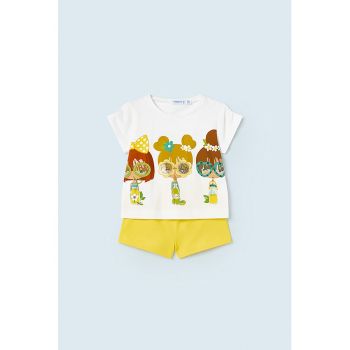 Set de tricou cu imprimeu si pantaloni scurti