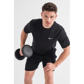 Tricou cu decolteu la baza gatului - pentru fitness