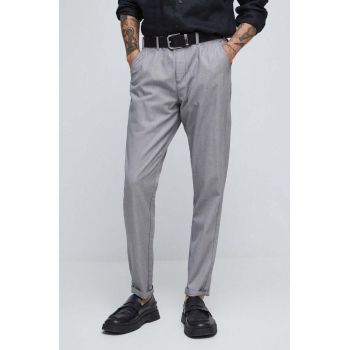 Medicine pantaloni barbati, culoarea gri, cu fason chinos de firma originali