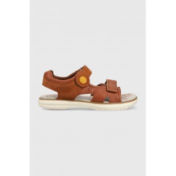 Geox sandale din piele pentru copii culoarea maro ieftine
