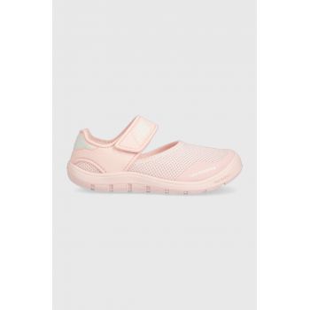 New Balance sandale copii NBYO208 culoarea roz ieftine
