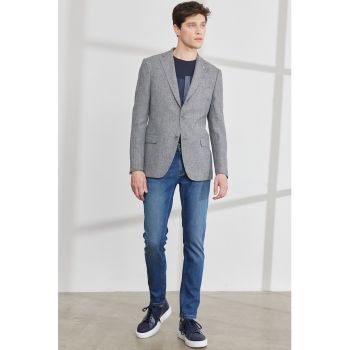 Sacou slim fit cu revere decupate la reducere