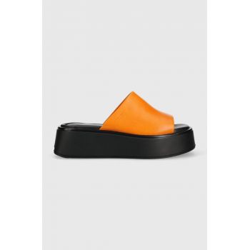 Vagabond slapi de piele COURTNEY femei, culoarea portocaliu, cu platforma, 5334.601.44