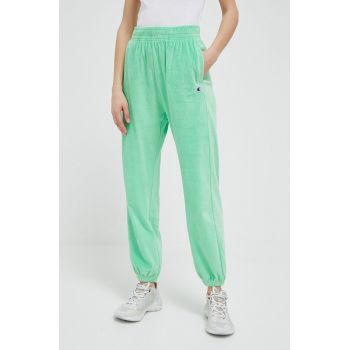 Champion pantaloni de trening culoarea verde, neted