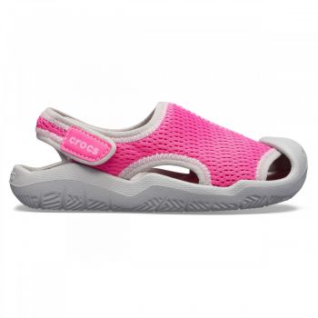 Sandale Crocs Swiftwater Mesh Sandal K Roz - Candy Pink de firma originale