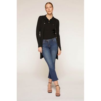 Cardigan cu decolteu in V si aspect striat