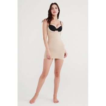 Rochie modelatoare cu bretele ajustabile