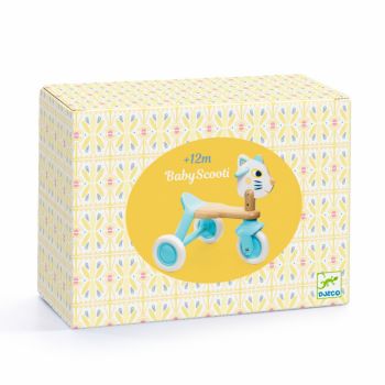 Tricicleta pentru copii din lemn fara pedale Djeco, recomandata copiilor de la 12 luni, inaltime ezut 24 cm