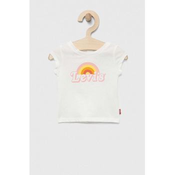 Levi's tricou din bumbac pentru bebelusi culoarea alb ieftin