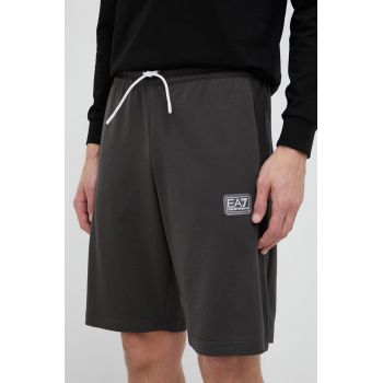 EA7 Emporio Armani pantaloni scurti din bumbac culoarea maro