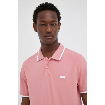Levi's tricou polo barbati, culoarea roz, cu imprimeu ieftin