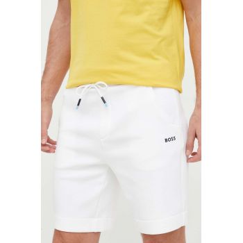 BOSS pantaloni scurti BOSS GREEN barbati, culoarea alb