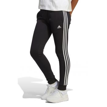 Pantaloni sport slim fit Essentials la reducere