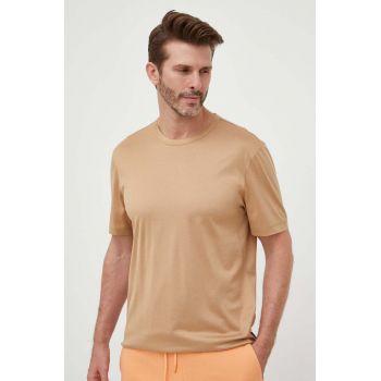 BOSS tricou barbati, culoarea bej, neted