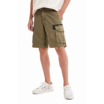 Desigual pantaloni scurti din bumbac culoarea verde ieftini