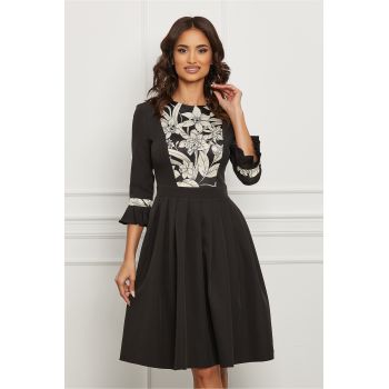 Rochie Dy Fashion neagra cu imprimeu pe bust si pliuri pe fusta