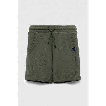 United Colors of Benetton pantaloni scurți din bumbac pentru copii culoarea verde, talie reglabila