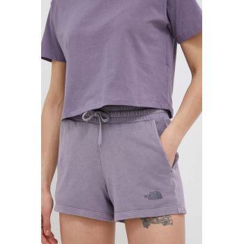 The North Face pantaloni scurti din bumbac culoarea violet, neted, high waist de firma originali