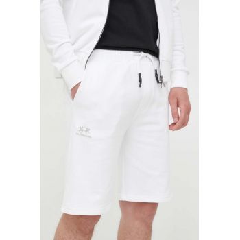 La Martina pantaloni scurti barbati, culoarea alb