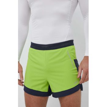 CMP pantaloni scurți outdoor culoarea verde