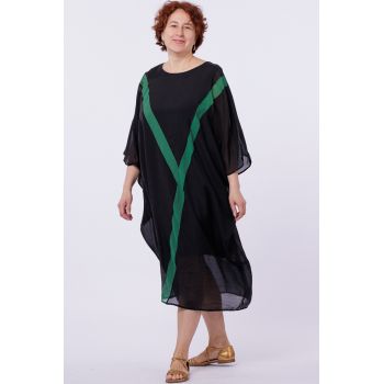 Rochie fluture, oversize, neagra, cu Y decorativ verde de firma originala