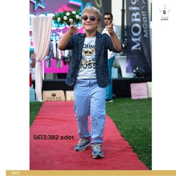 Compleu Young, 3 Piese, Tricou, Sacou si Blugi, Pentru Baieti, 3-12 ani Compleu Young, 3 Piese, Tricou, Sacou si Blugi, Pentru Baieti, 3-12 ani
