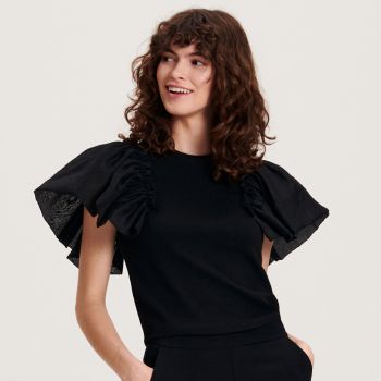 Reserved - Tricou slim fit cu mâneci decorative și croială - Negru