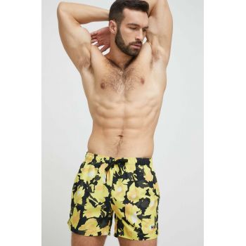 HUGO pantaloni scurti de baie culoarea galben