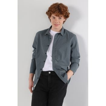 Camasa slim fit cu guler fixat cu nasturi