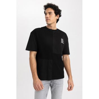 Tricou de bumbac cu decolteu la baza gatului