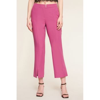 Pantaloni capri cu slit frontal