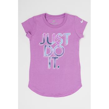 Tricou cu logo si terminatie rotunjita