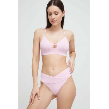 Casall sutien de baie culoarea roz, cupa usor rigidizata