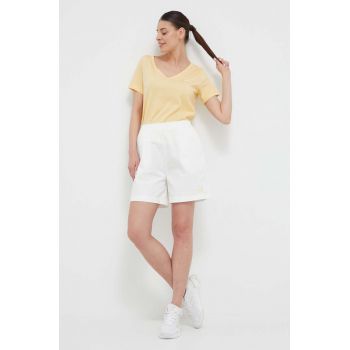 New Balance pantaloni scurti femei, culoarea alb, neted, high waist ieftini