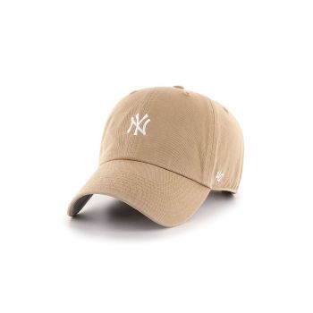 47brand șapcă MLB New York Yankees culoarea bej, cu imprimeu B-BSRNR17GWS-KH de firma originala