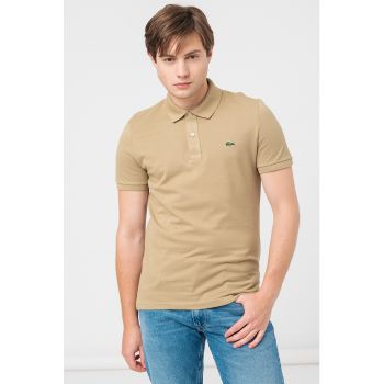 Tricou polo slim fit din material pique la reducere