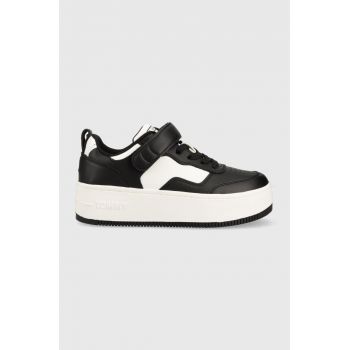 Tommy Jeans sneakers din piele TJW VELCRO FLATFORM culoarea negru, EN0EN02210